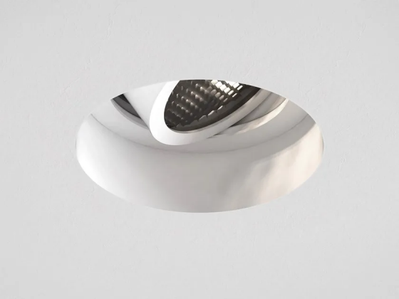 Trimless round adjustable fire-rated