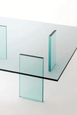 Glass table (1976)