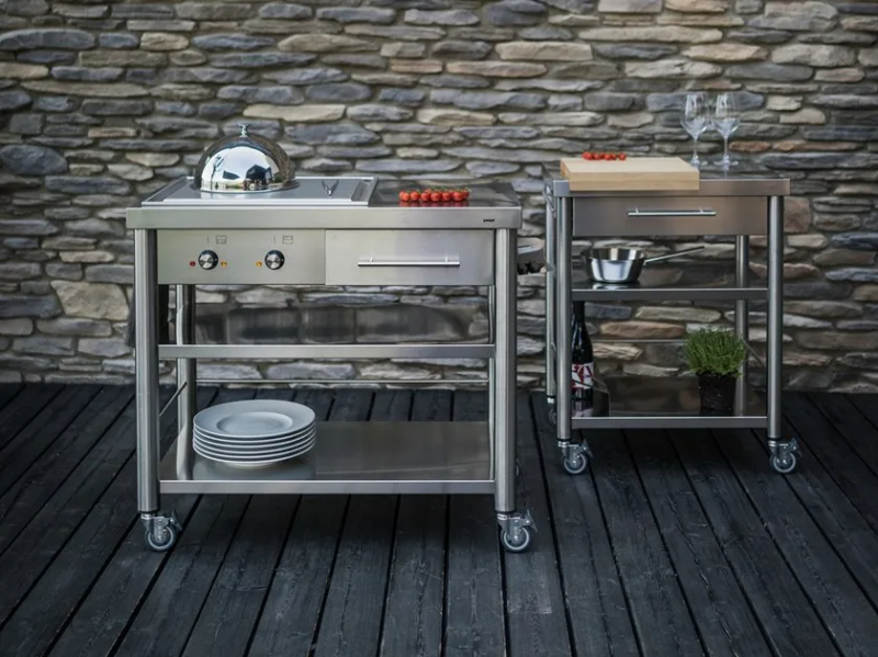 Auxilium outdoor kitchen free standing