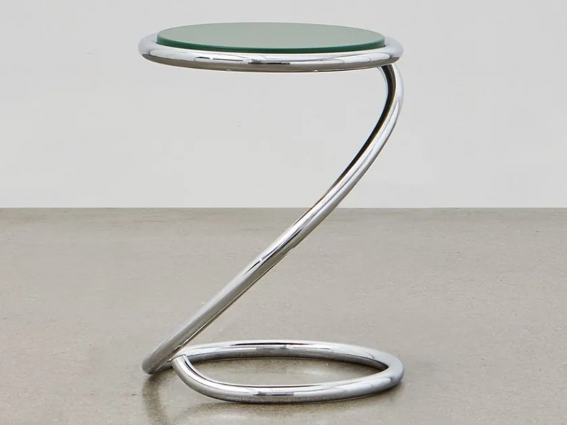 Ph snake stool