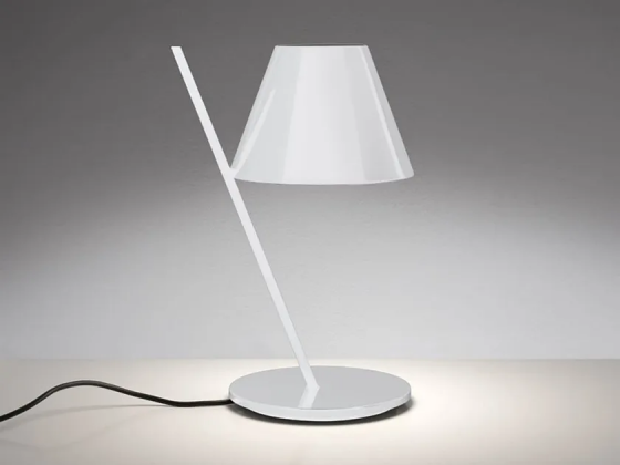 Artemide - la petite white