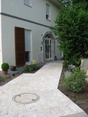 Natural stone garden paths 1