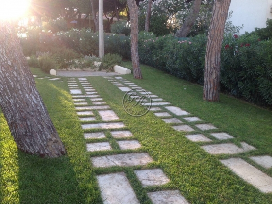 Natural stone garden paths 5