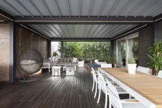 Isola 3 | wall-mounted pergola