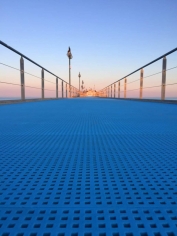 Molded gratings for walkways and quays