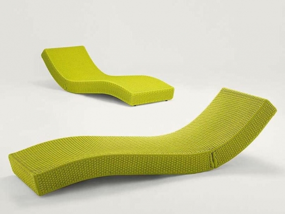 Шезлонг Wave от фабрики Paola lenti