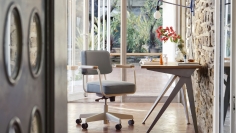 Стол письменный Compas Direction фабрики Vitra