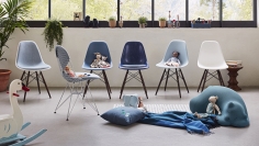 Стул без подлокотников Eames Fiberglass DSW фабрики Vitra