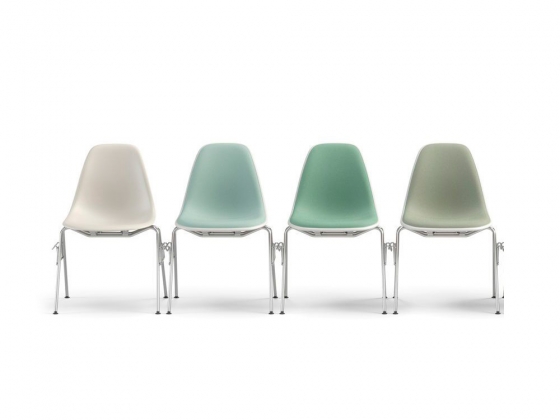 Стул с подлокотниками Eames Fiberglass фабрики Vitra