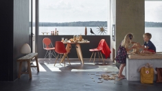 Стул без подлокотников Eames Plastic DSW фабрики Vitra