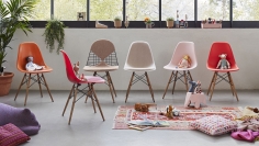 Стул с подлокотниками Eames Fiberglass фабрики Vitra