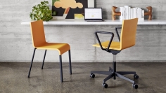 Стул с подлокотниками Eames Fiberglass фабрики Vitra