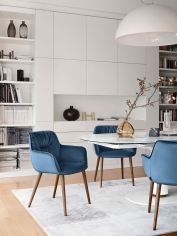 Стул с подлокотниками COCOON WOODEN фабрики CALLIGARIS