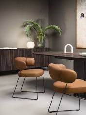 Стул с подлокотниками QUADROTTA фабрики CALLIGARIS