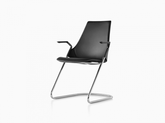 Стул с подлокотниками Sayl фабрики Herman Miller