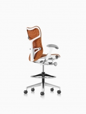 Стул высокий Mirra 2 фабрики Herman Miller